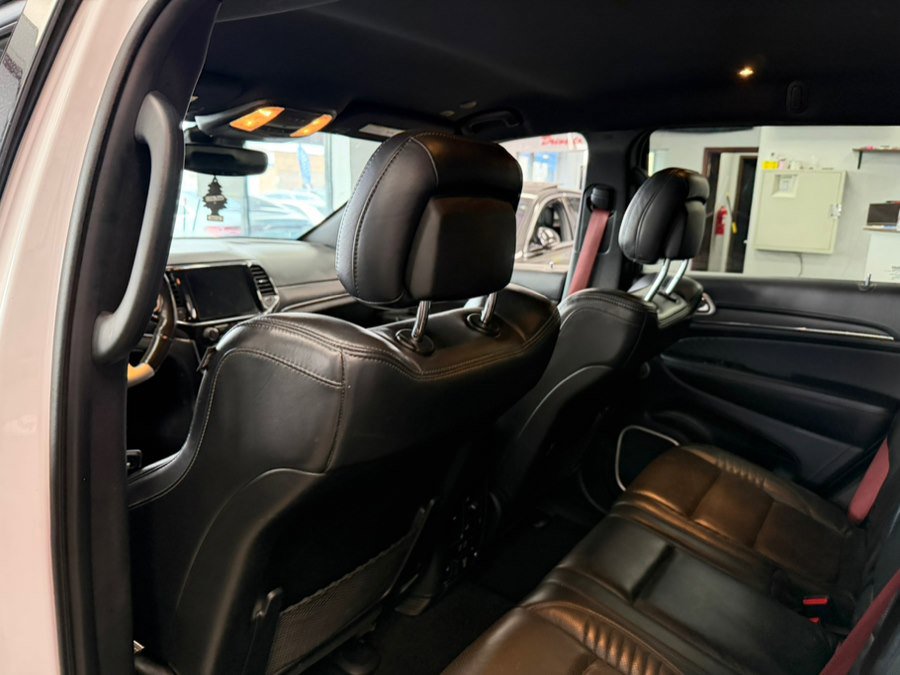 Used 2021 Jeep Grand Cherokee SRT AWD/4WD image 25