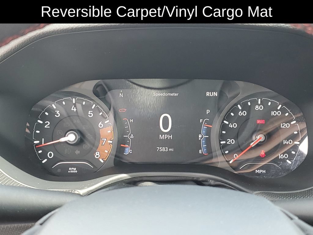 Used 2023 Jeep Compass Trailhawk w/ Trailhawk Convenience Group AWD/4WD image 12