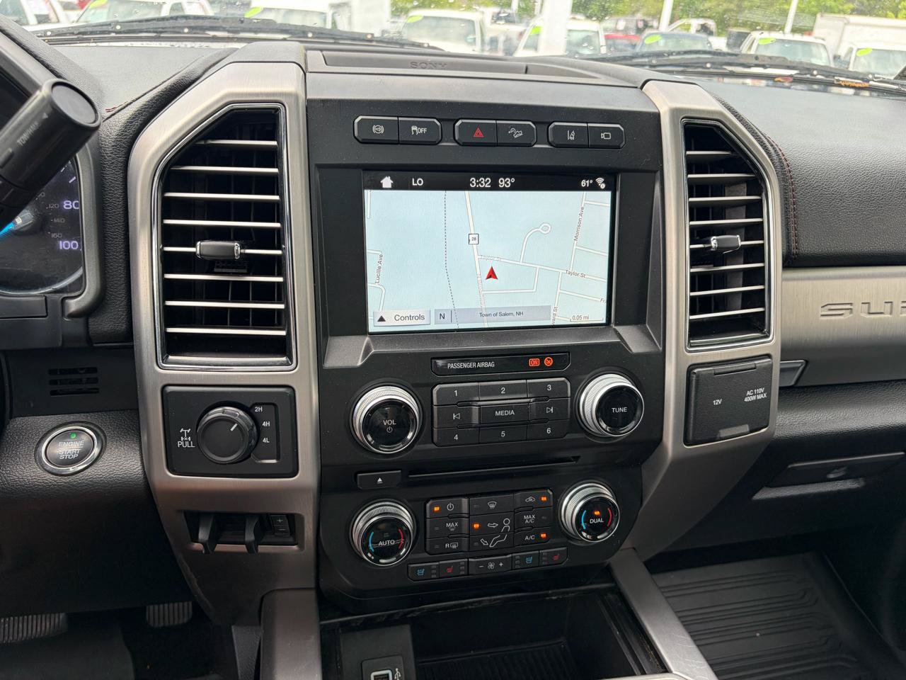 Used 2018 Ford F250 Platinum w/ Platinum Ultimate Package AWD/4WD image 30