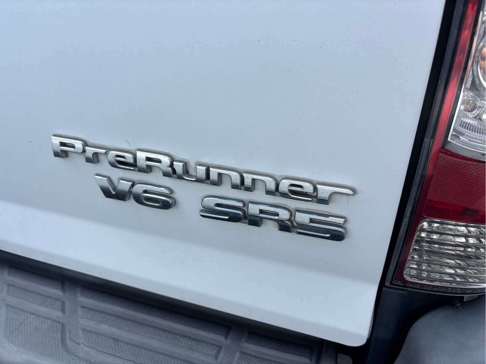 Used 2015 Toyota Tacoma PreRunner w/ SR5 Package RWD image 32