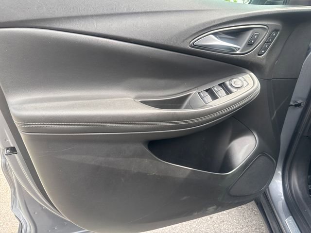 Used 2020 Buick Encore GX Essence AWD/4WD image 9