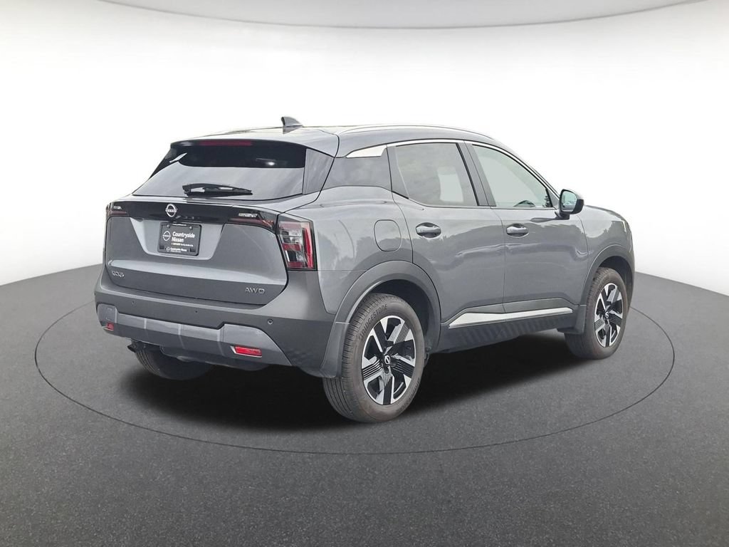 Used 2026 Nissan Kicks SV AWD/4WD image 5