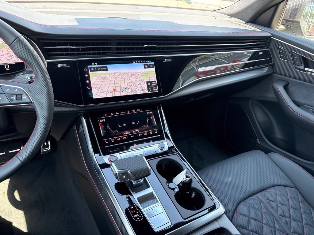 New 2027 Audi SQ8 Prestige AWD/4WD image 32