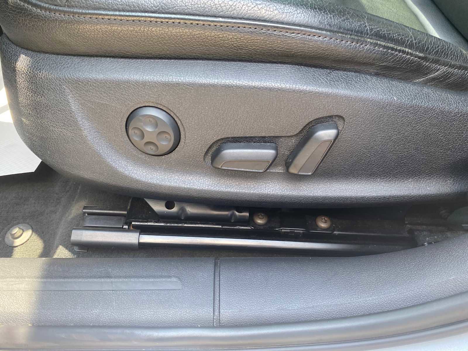 Used 2012 Audi A4 2.0T Premium Plus w/ Premium Plus Pkg image 16