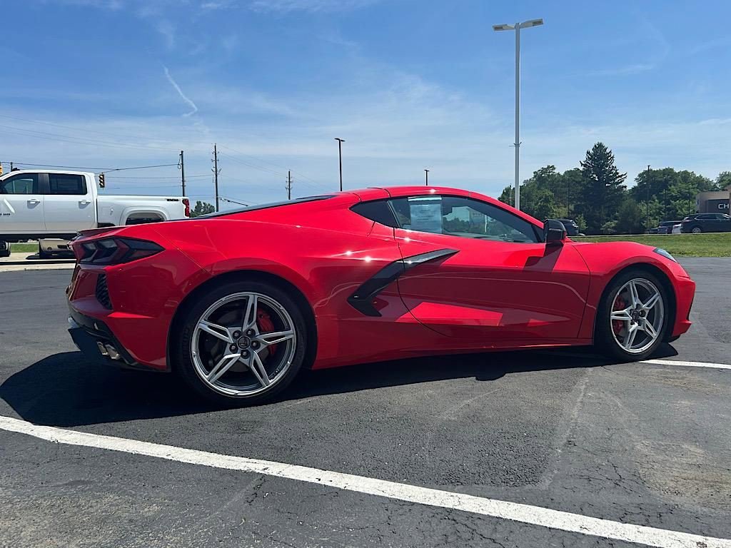 Used 2020 Chevrolet Corvette Stingray Coupe w/ 1LT image 4