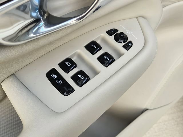 New 2026 Volvo XC90 B6 Ultra w/ Protection Package AWD/4WD image 21
