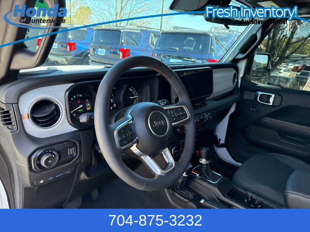 Used 2024 Jeep Wrangler Unlimited Sahara image 16