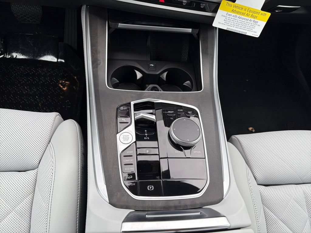 New 2026 BMW X5 xDrive40i w/ Climate Comfort Package AWD/4WD image 11