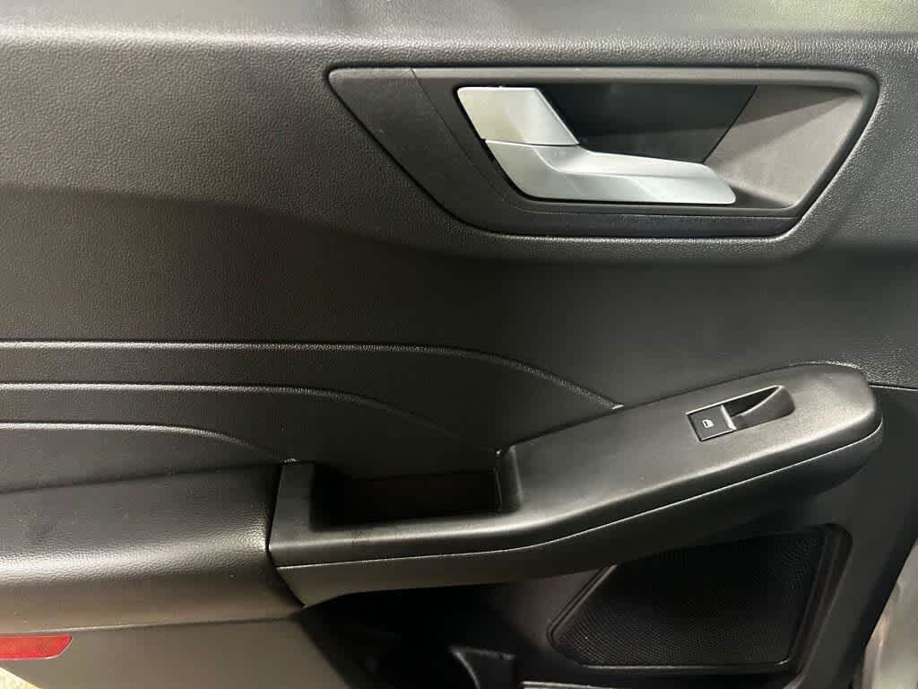 Used 2023 Ford Escape Platinum FWD image 18