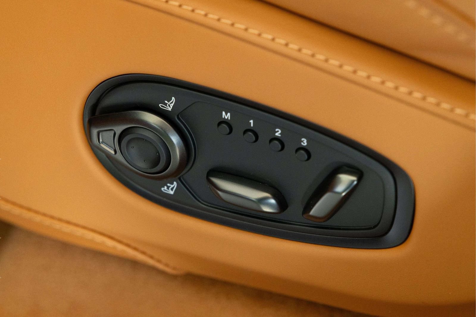 New 2026 Aston Martin DBX 707 AWD/4WD image 17