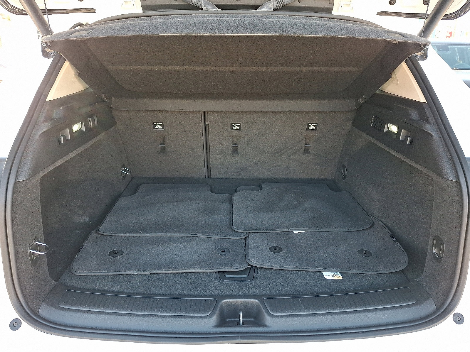 Used 2023 Buick Envision Essence w/ Sport Touring Package image 28