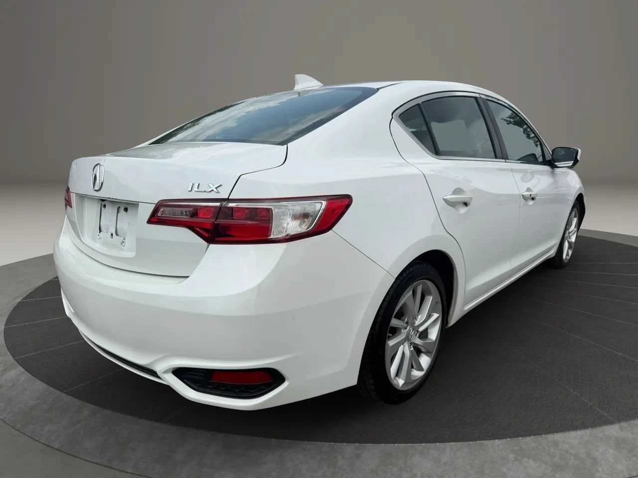 Used 2016 Acura ILX w/ Technology Plus Package FWD image 5