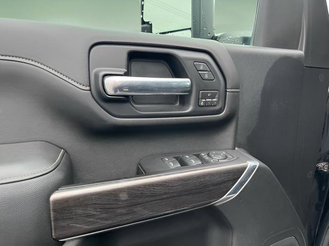 Used 2020 Chevrolet Silverado 2500 LTZ image 10