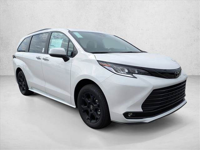 New 2026 Toyota Sienna XLE Woodland Edition AWD/4WD image 7