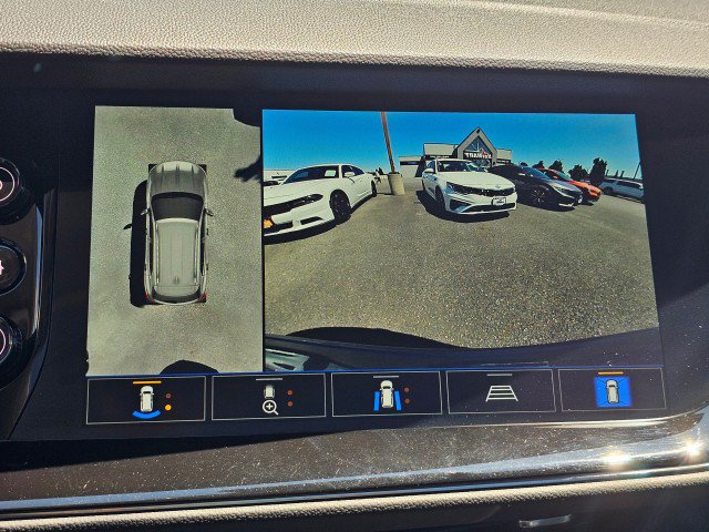 Used 2023 Buick Envision Avenir AWD/4WD image 30