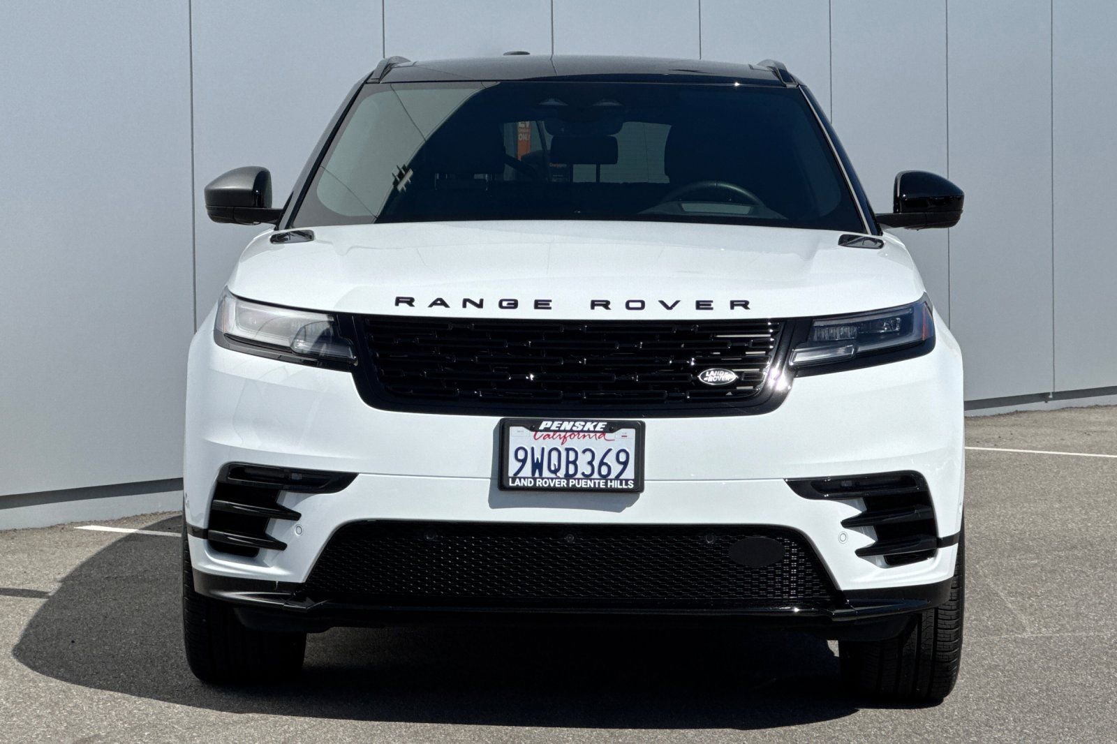 Used 2026 Land Rover Range Rover Velar Dynamic SE image 8