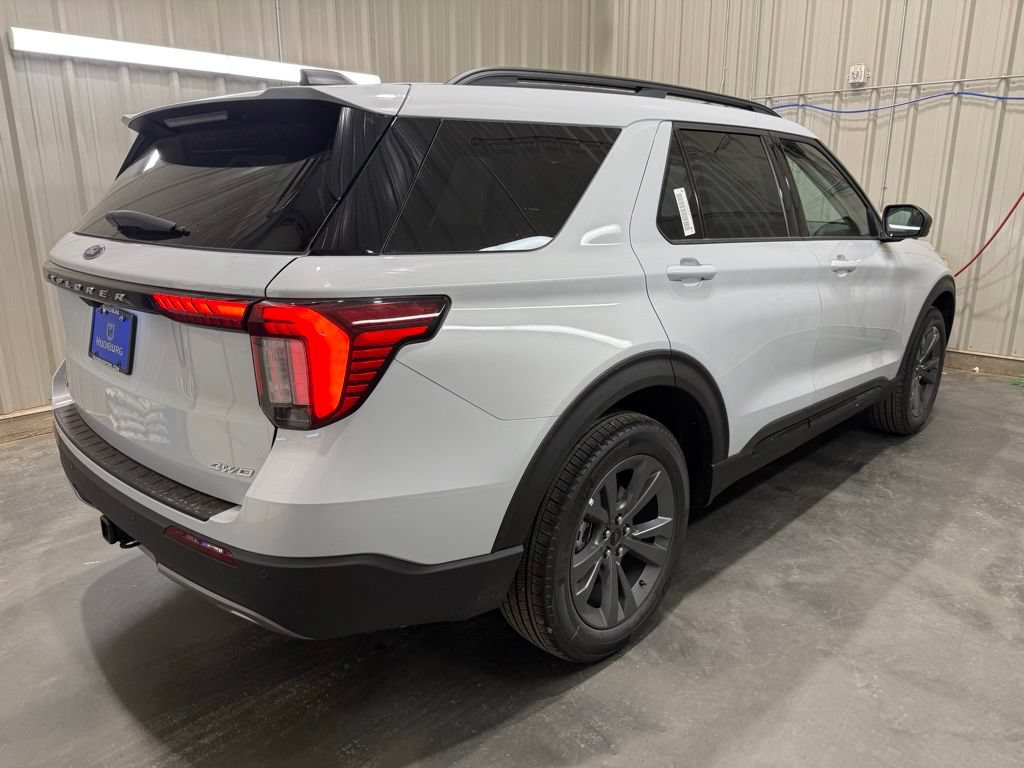 New 2026 Ford Explorer Active w/ Active Comfort Package AWD/4WD image 16