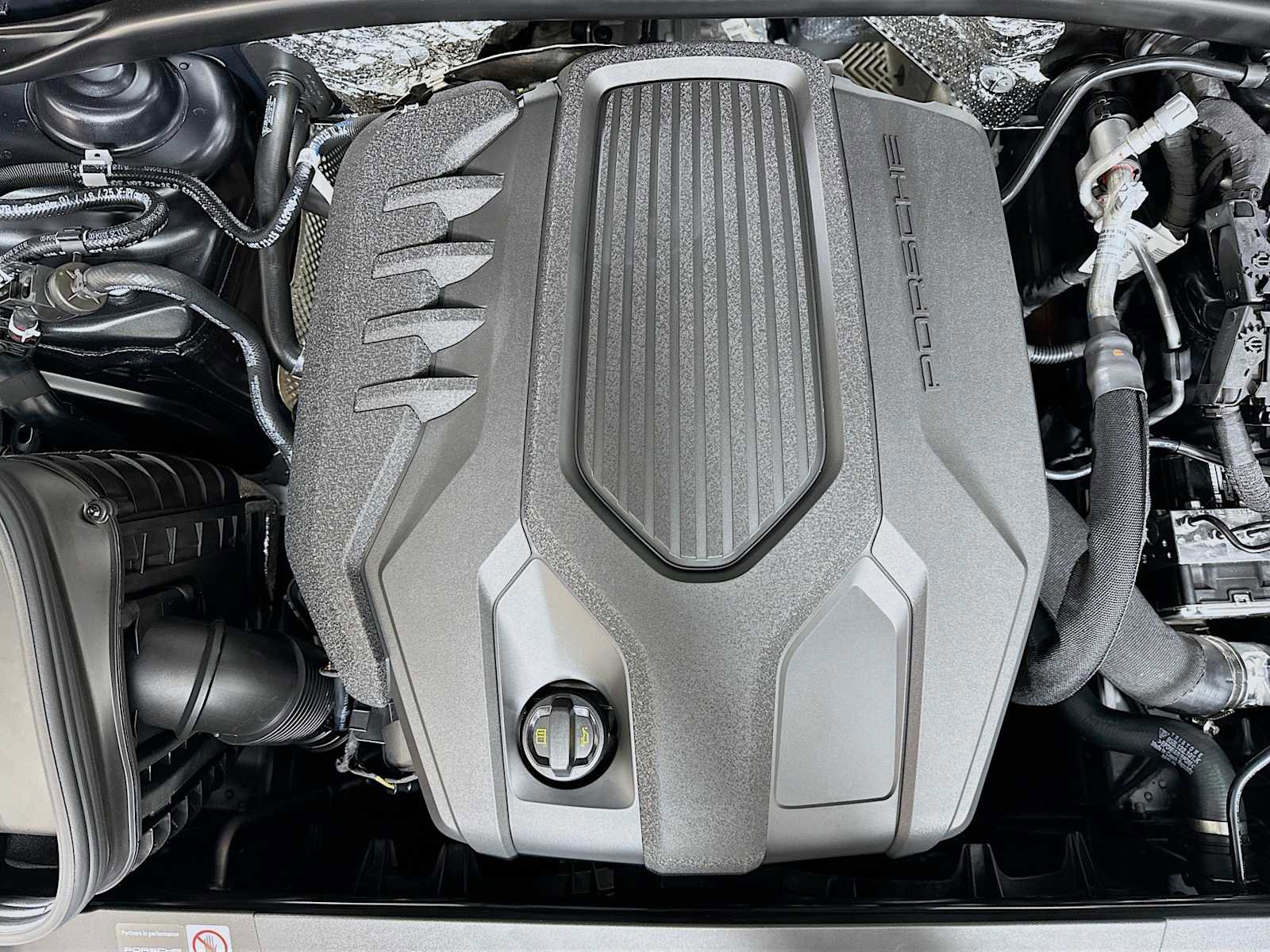 New 2026 Porsche Macan AWD/4WD image 31