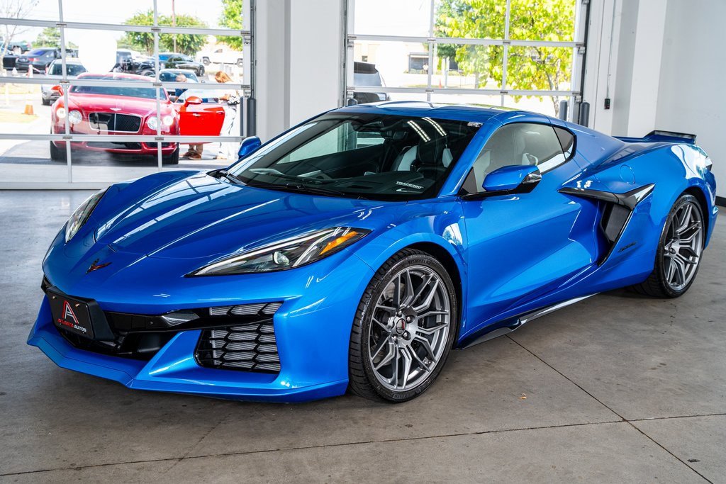 Used 2025 Chevrolet Corvette Z06 w/ Battery Protection Package image 11