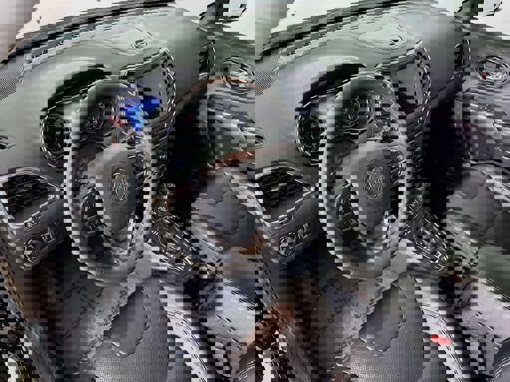 Used 2022 Jeep Cherokee Latitude Lux w/ Sun & Sound Group image 2