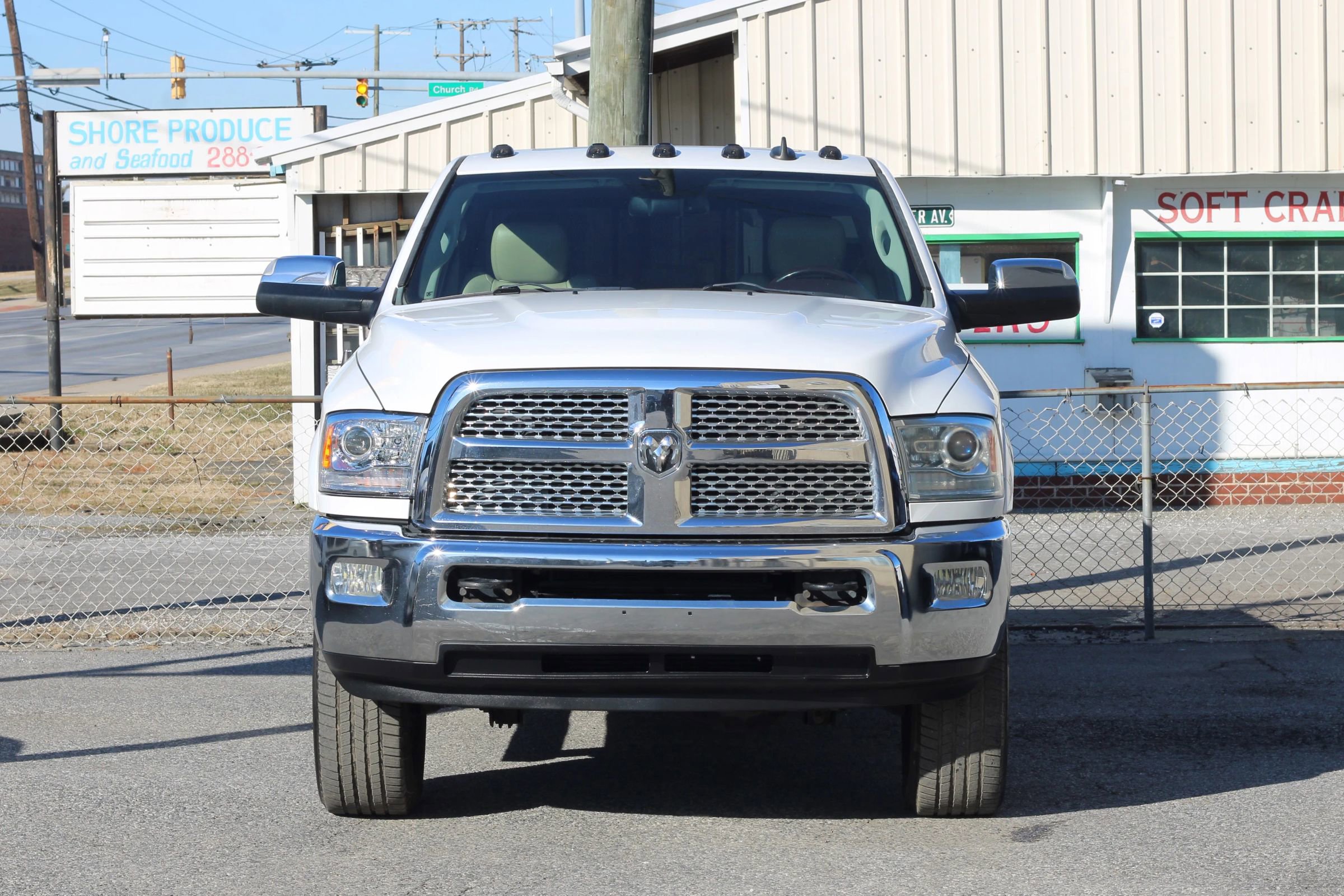 Used 2014 RAM 2500 Laramie image 2