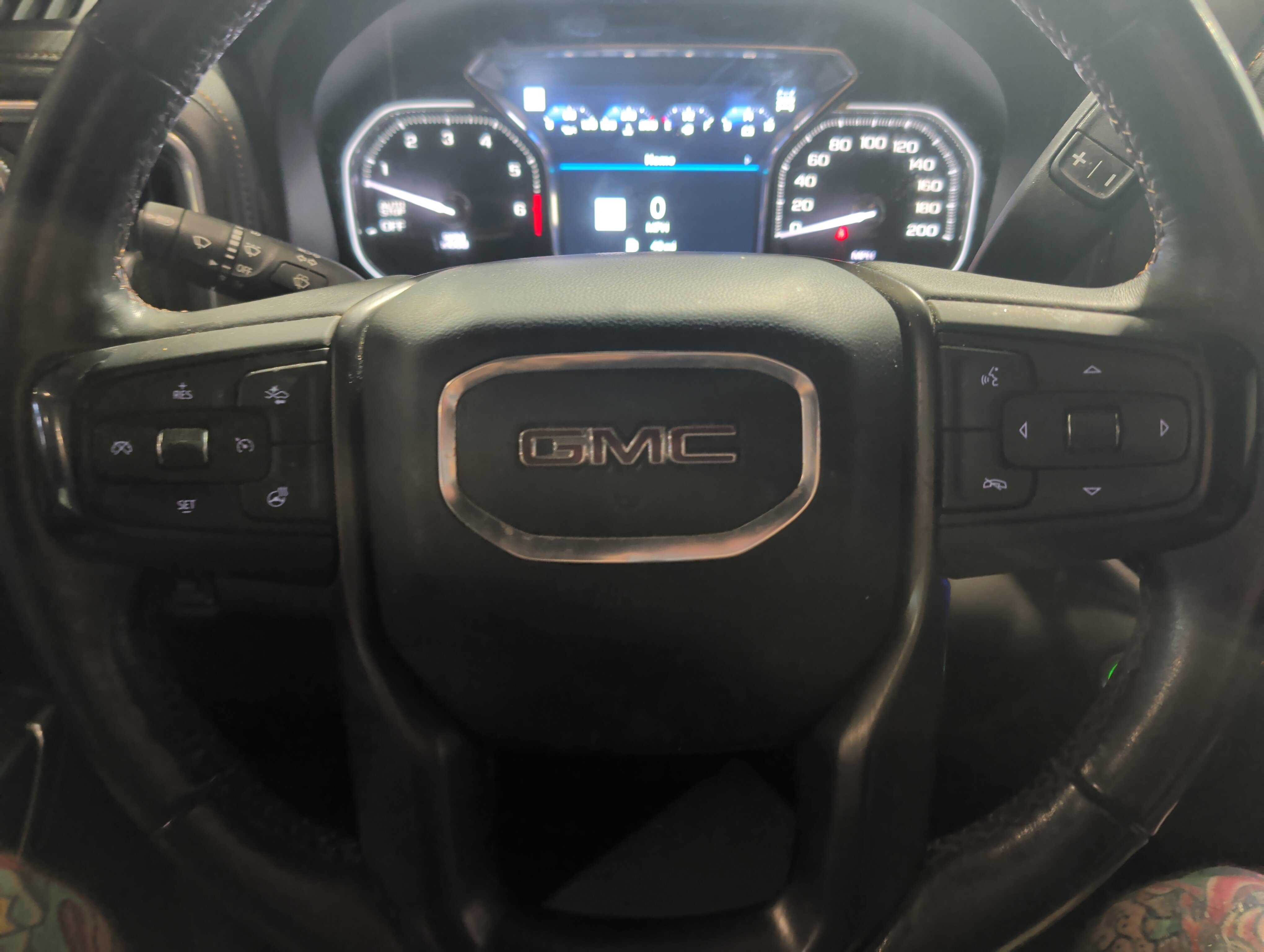 Used 2021 GMC Sierra 1500 AT4 w/ AT4 Premium Package AWD/4WD image 10