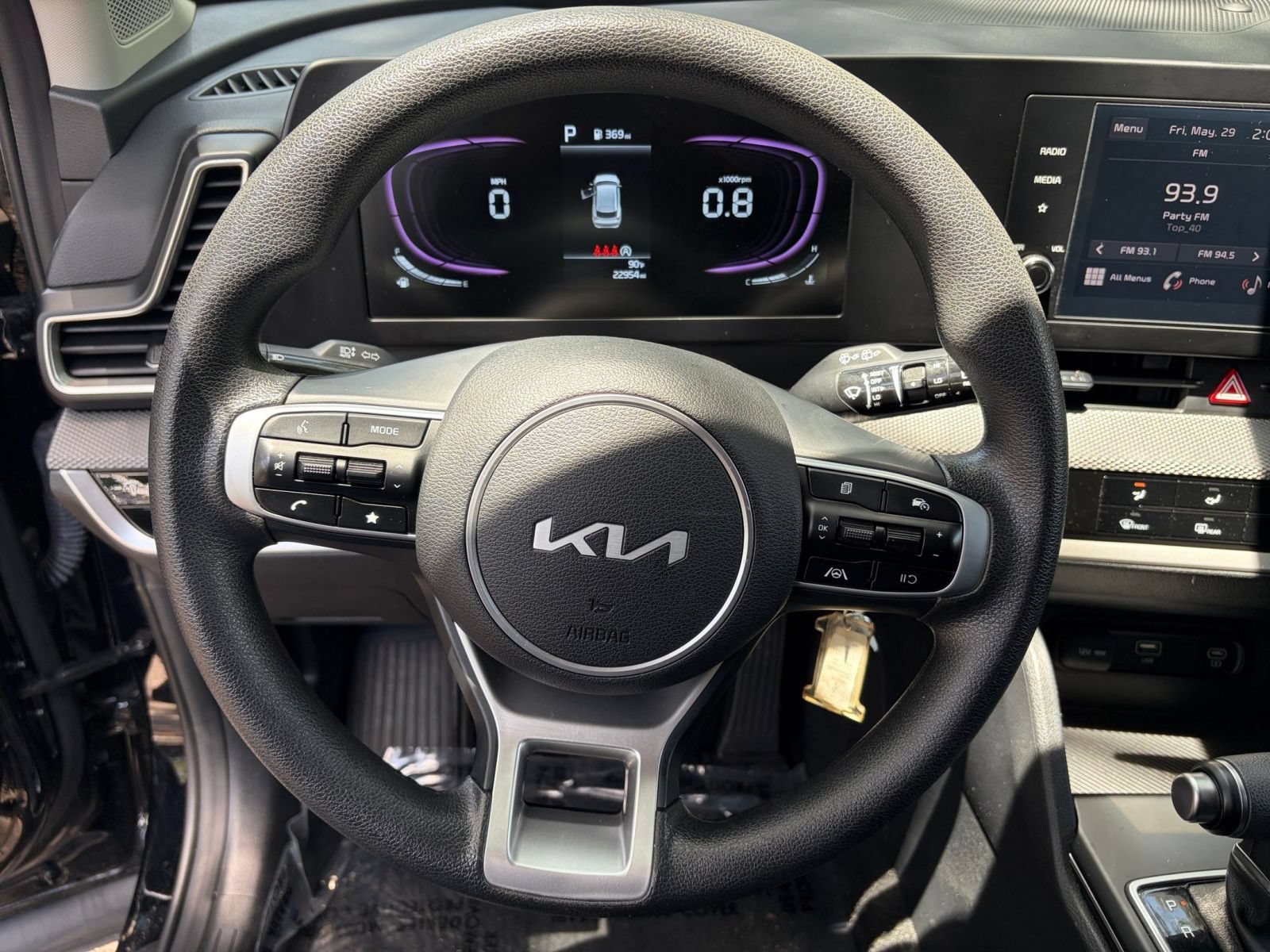 Used 2025 Kia Sportage LX FWD image 25