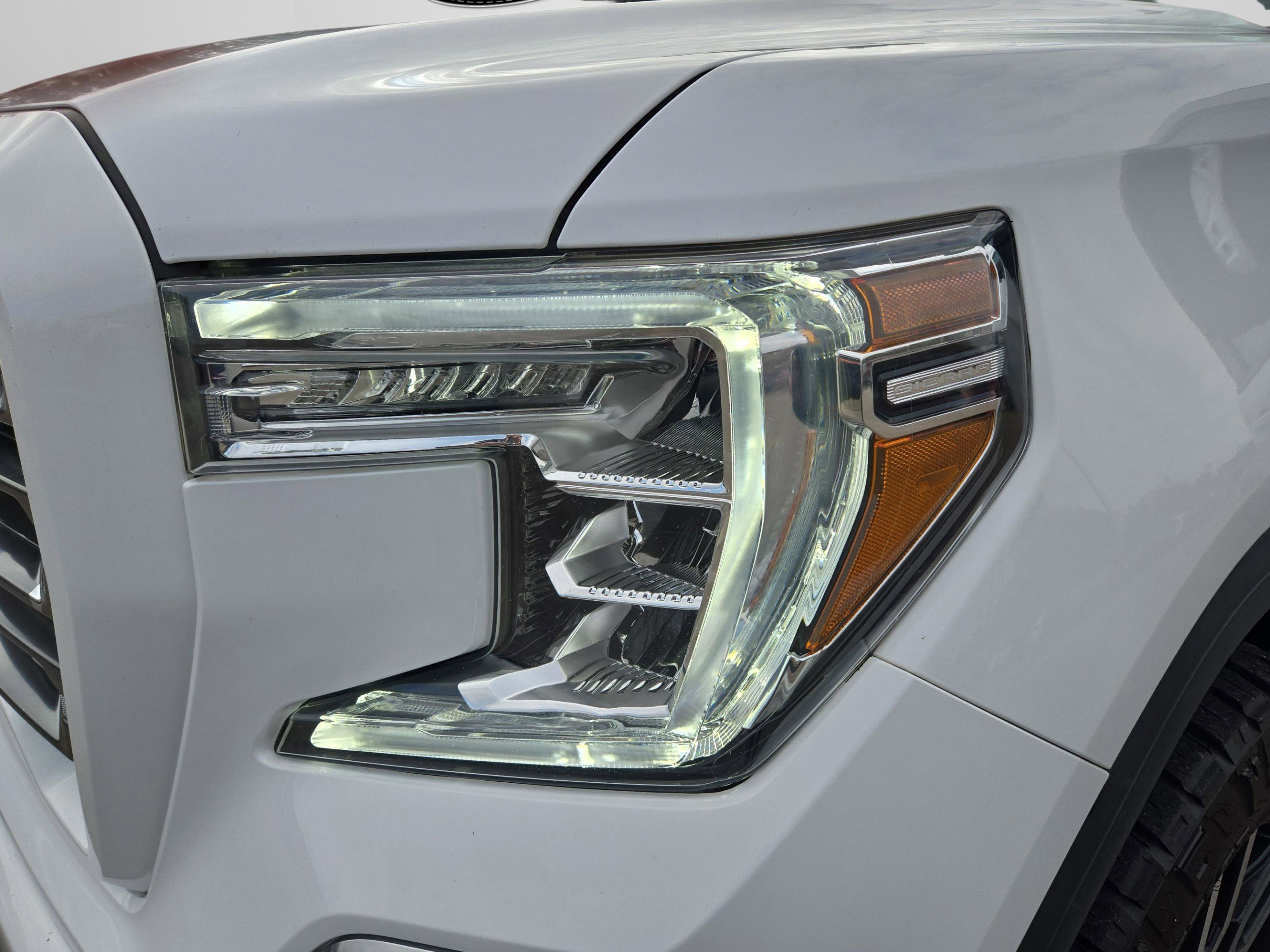 Used 2022 GMC Sierra 1500 AT4 w/ AT4 Premium Package image 31