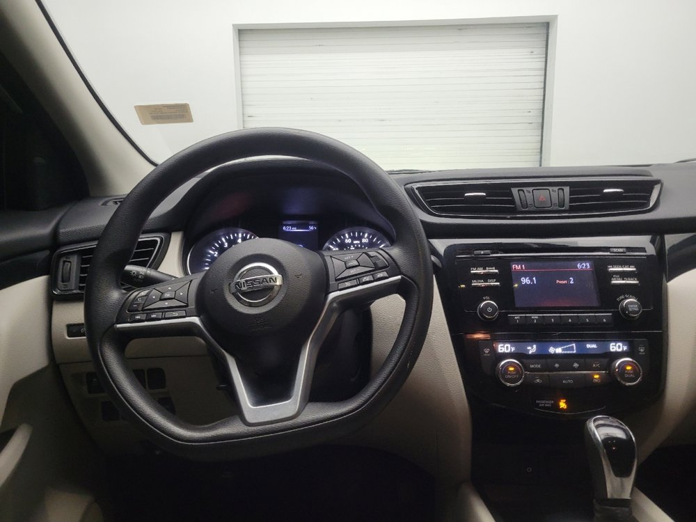 Used 2018 Nissan Rogue Sport SV AWD/4WD image 22