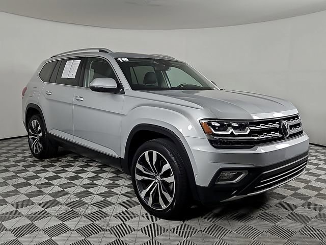 Used 2019 Volkswagen Atlas SEL Premium image 3