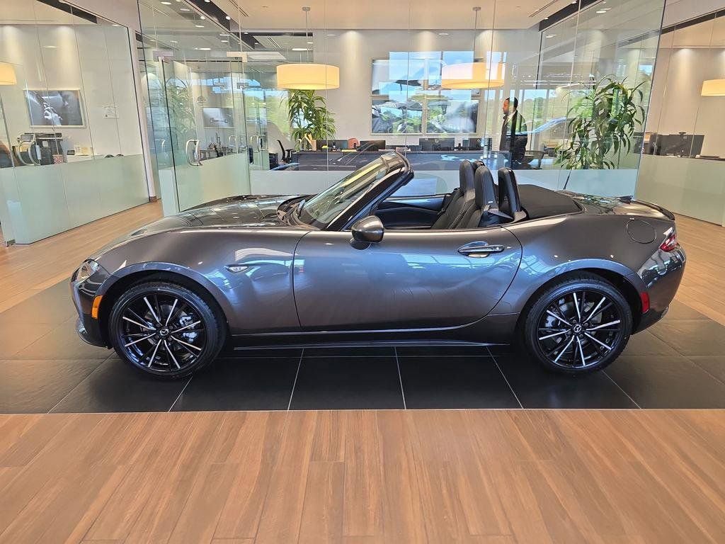 New 2026 MAZDA MX-5 Miata Grand Touring RWD image 5