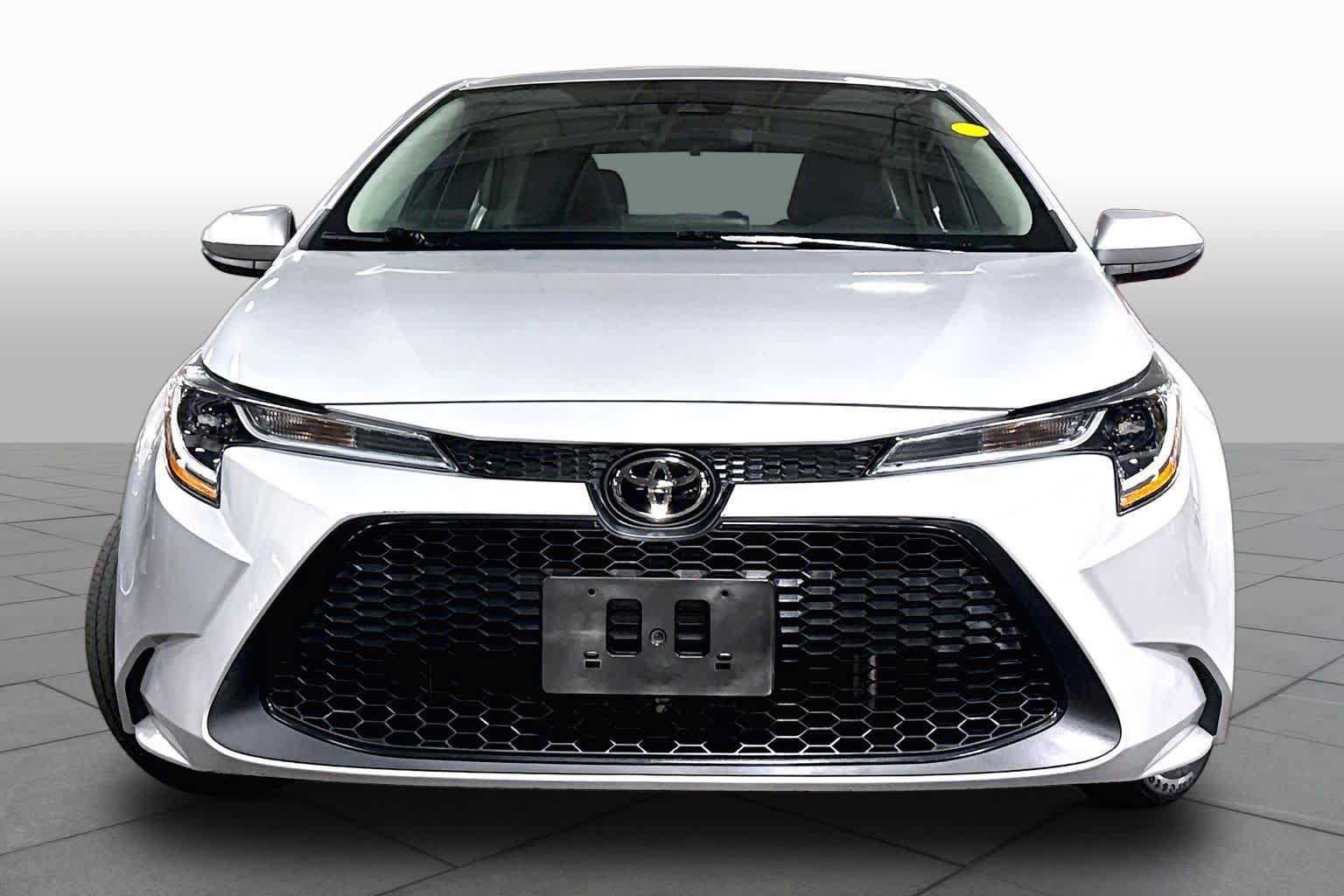 Used 2021 Toyota Corolla LE FWD image 4