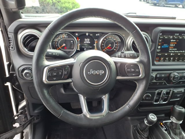 Used 2019 Jeep Wrangler Unlimited Sahara AWD/4WD image 7