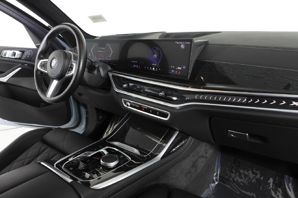 Certified 2024 BMW X7 xDrive40i w/ M Sport Package AWD/4WD image 13