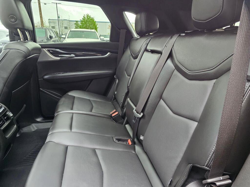 Certified 2023 Cadillac XT5 Premium Luxury w/ Technology Package AWD/4WD image 21