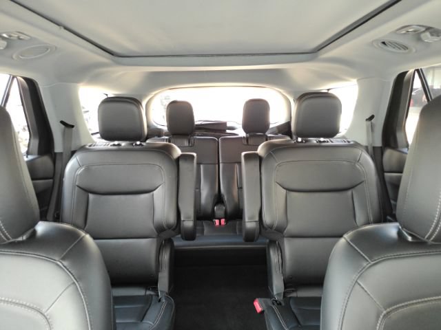 Used 2023 Ford Explorer XLT w/ Equipment Group 202A RWD image 7