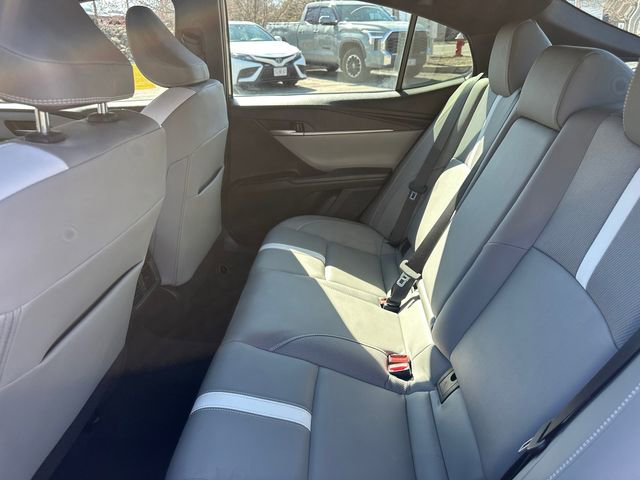 Used 2025 Toyota Camry SE image 15