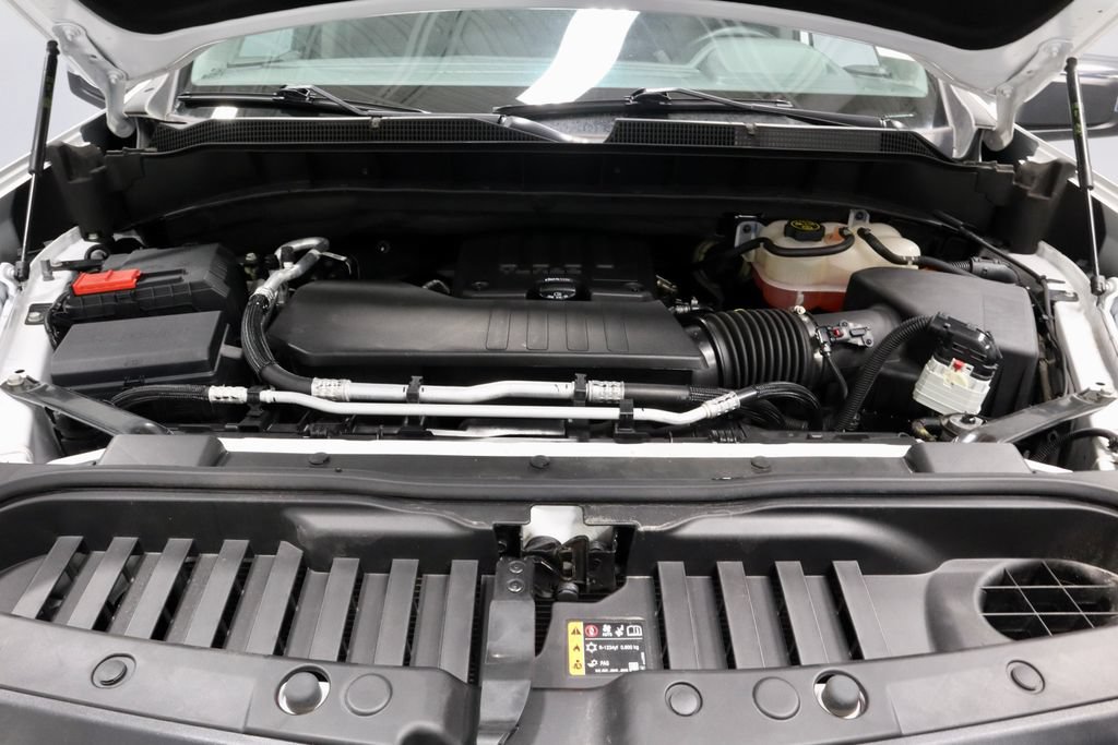 Used 2023 Chevrolet Silverado 1500 LT AWD/4WD image 17
