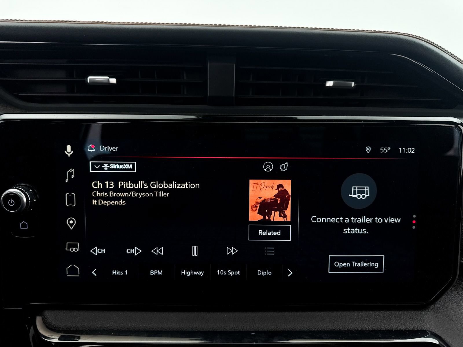 Used 2025 GMC Sierra 2500 AT4 w/ AT4 Premium Plus Package AWD/4WD image 7