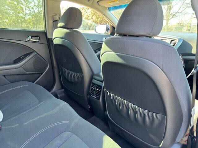 Used 2011 Kia Optima EX FWD image 21