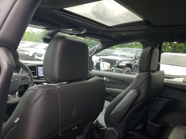 New 2027 Chrysler Pacifica Select AWD/4WD image 12
