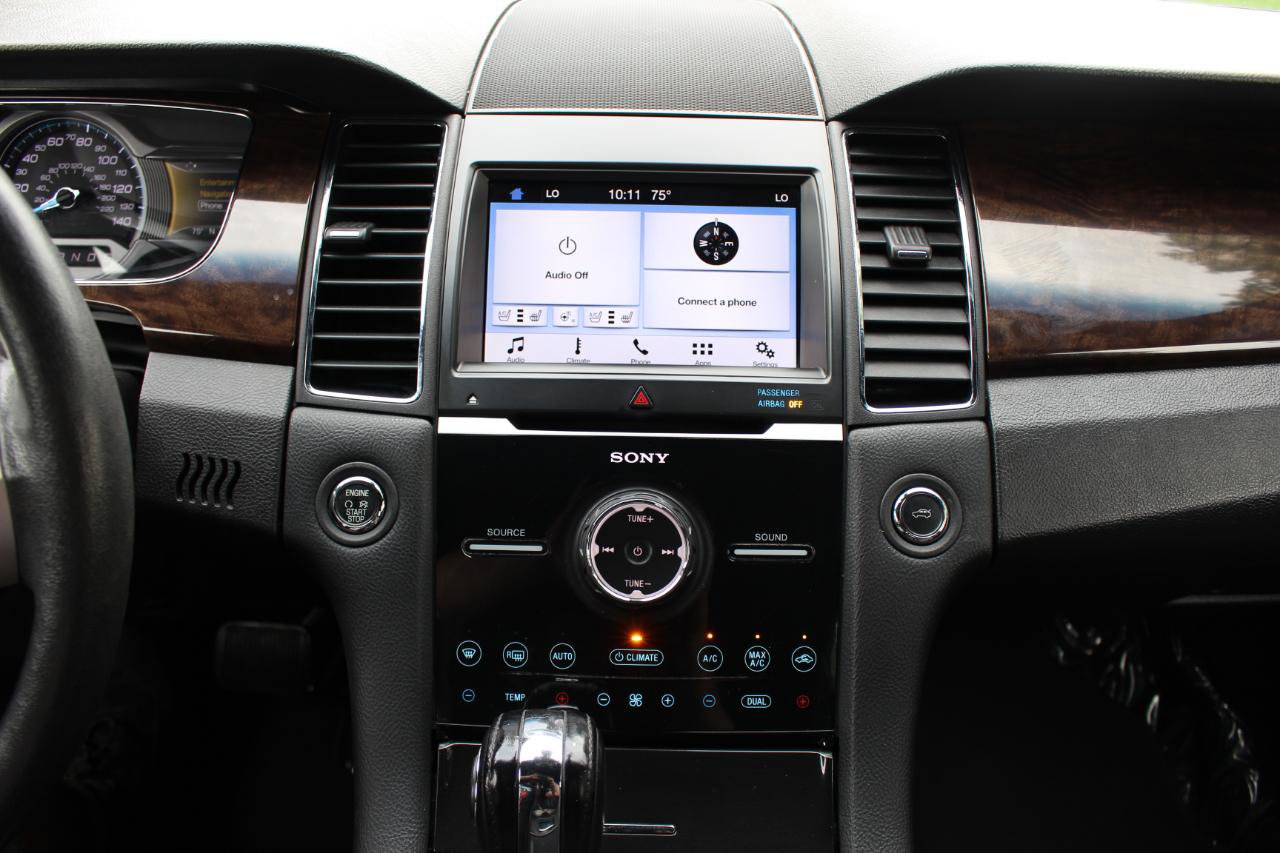Used 2019 Ford Taurus Limited FWD image 29