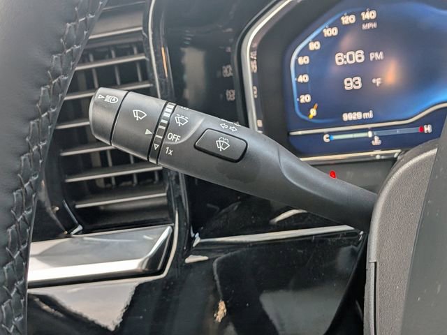Used 2025 Chevrolet Silverado 1500 LT image 34