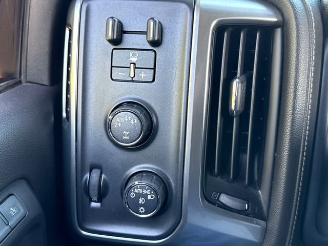 Used 2017 Chevrolet Silverado 1500 LTZ Z71 w/ LTZ Plus Package AWD/4WD image 30