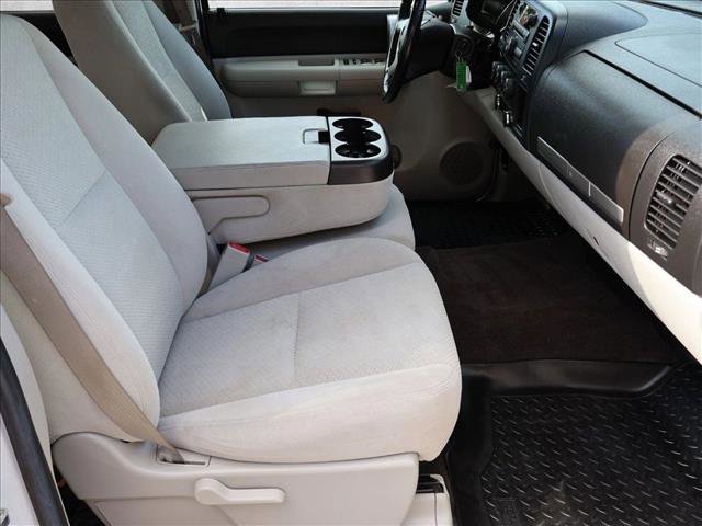Used 2008 Chevrolet Silverado 2500 LT AWD/4WD image 24