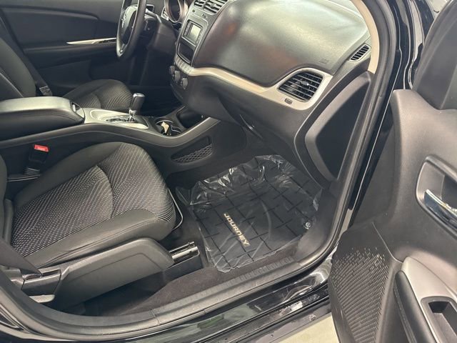 Used 2016 Dodge Journey SXT w/ Comfort/Convenience Group image 23