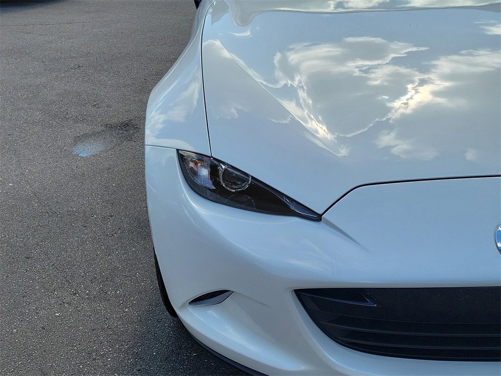 Used 2023 MAZDA MX-5 Miata Grand Touring w/ Weather Package image 3