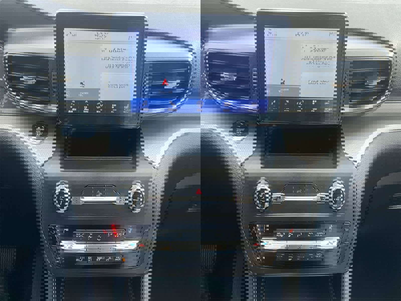 Used 2020 Ford Explorer XLT w/ Equipment Group 202A image 27