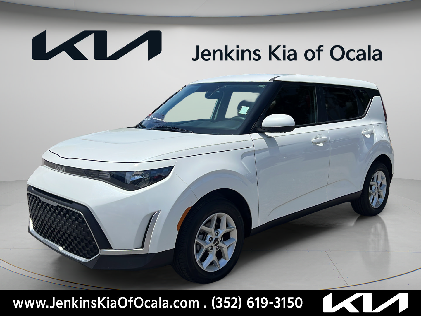 Certified 2025 Kia Soul LX w/ LX Technology Package FWD image 7