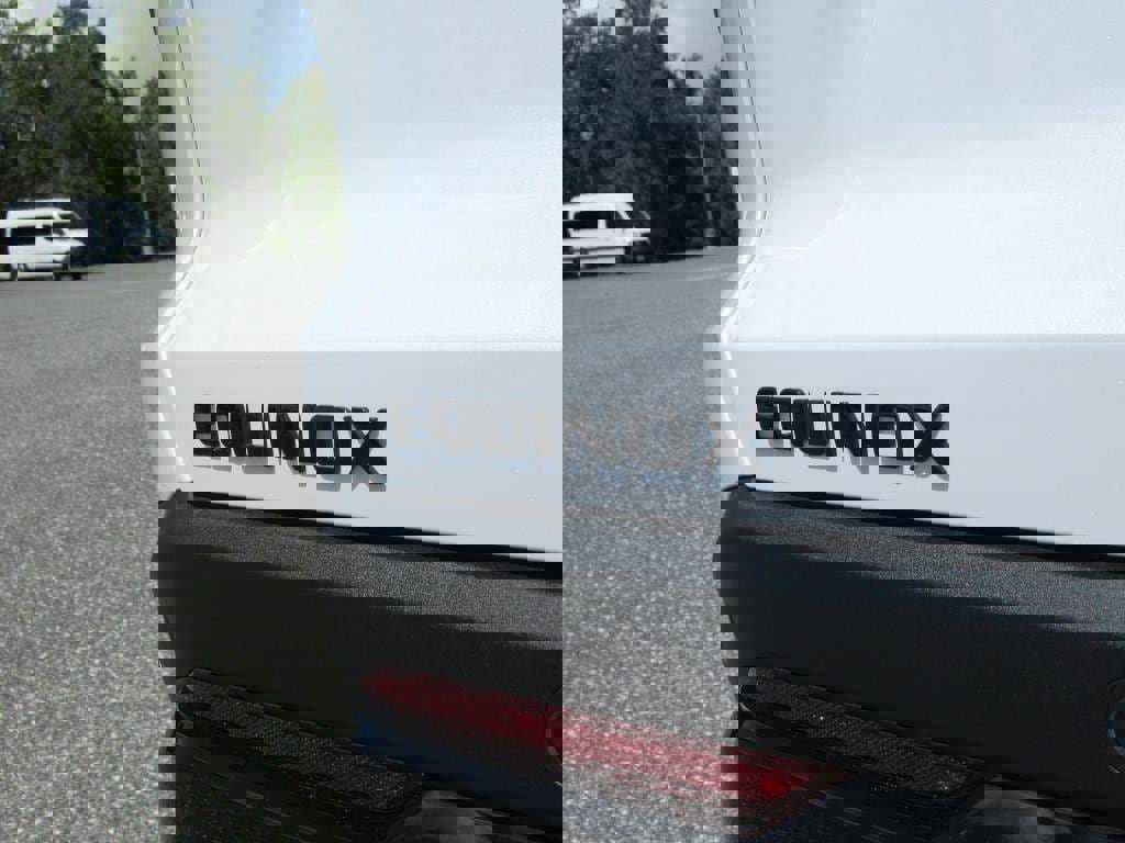 New 2026 Chevrolet Equinox RS image 6